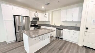 Building Photo - 6072 Sendero Ave