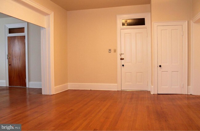 Building Photo - 55 E Antietam St