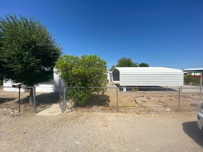 Foto del edificio - Unique and Spacious home