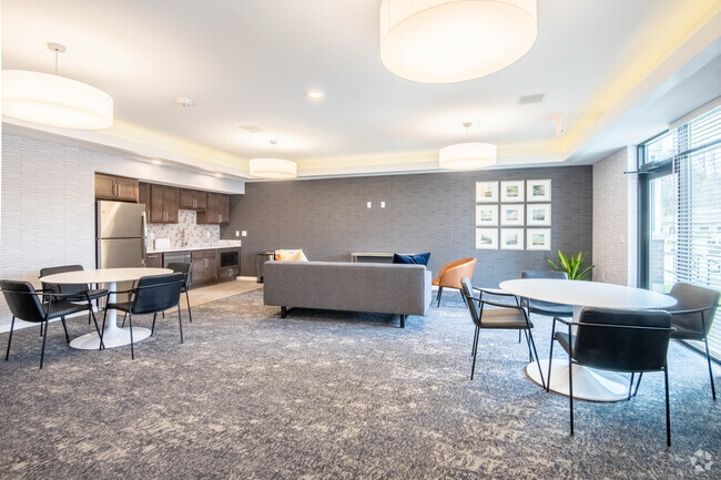 Community Room - Taylor Pointe Apartments