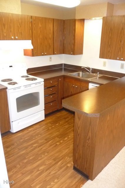 Foto del edificio - 7000 Roosevelt Way NE