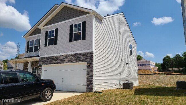 Foto del edificio - 4 br, 3 bath House - Denali Path Lane