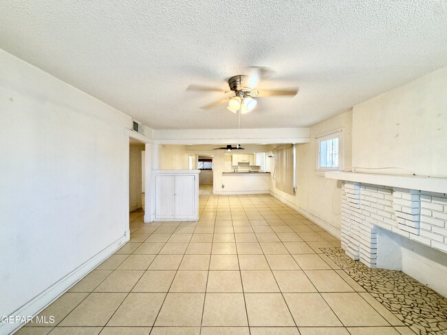 Building Photo - 3429 Tularosa Ave