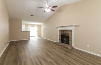 Building Photo - 4246 Hathaway Dr