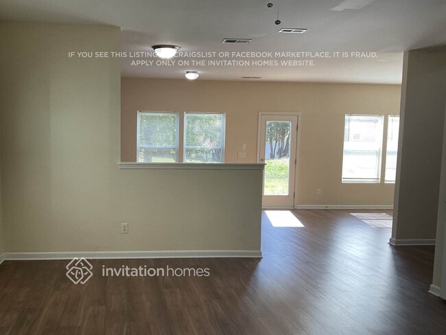 Foto del edificio - 1052 Sapphire Dr