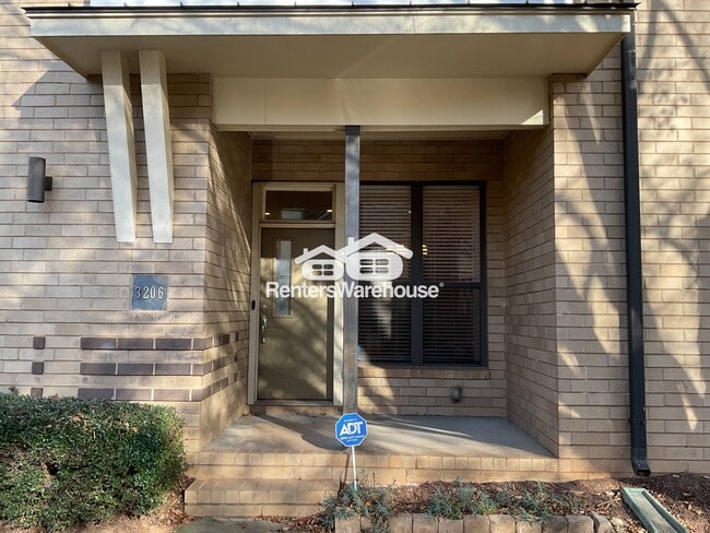 Building Photo - 3206 Noda Blvd