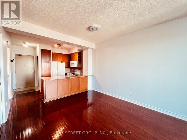 Building Photo - 60 Byng Ave