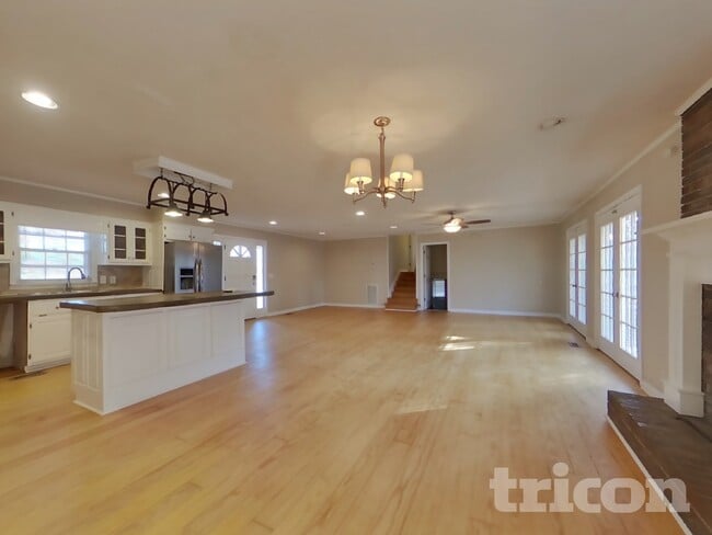 Building Photo - 114 Grassdale Rd