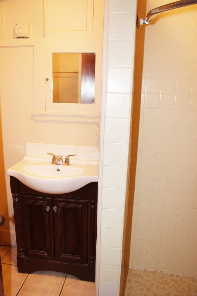 Foto del edificio - 322 W Laurel St