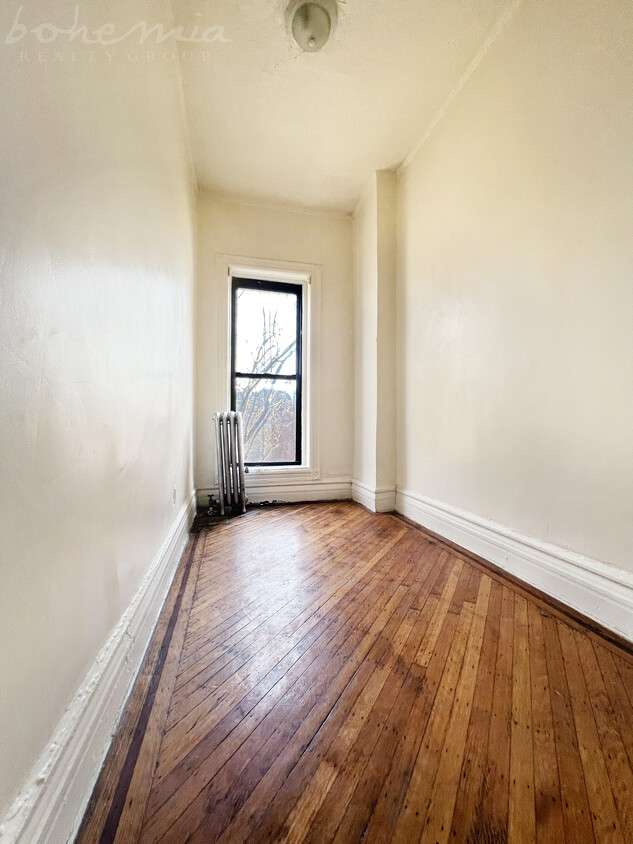 Building Photo - 30 Edgecombe Ave