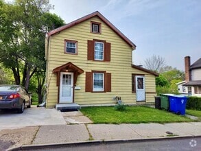 Building Photo - 19 Bonnell Pl