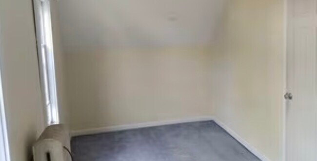 Foto del edificio - 226 Massasoit Rd