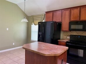 Building Photo - 7038 Cornflower Ln