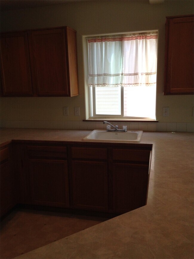 1307 Creekside Ln, Newberg, OR 97132 House Rental in Newberg, OR