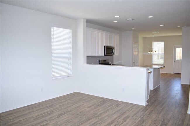Building Photo - 951 Pepperbark Loop