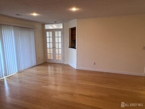 Building Photo - 1706 Pebble Pl