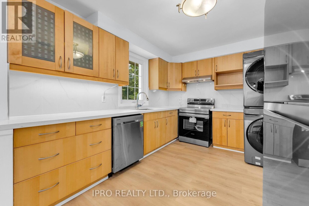 Photo principale - 586 Pinegrove Rd