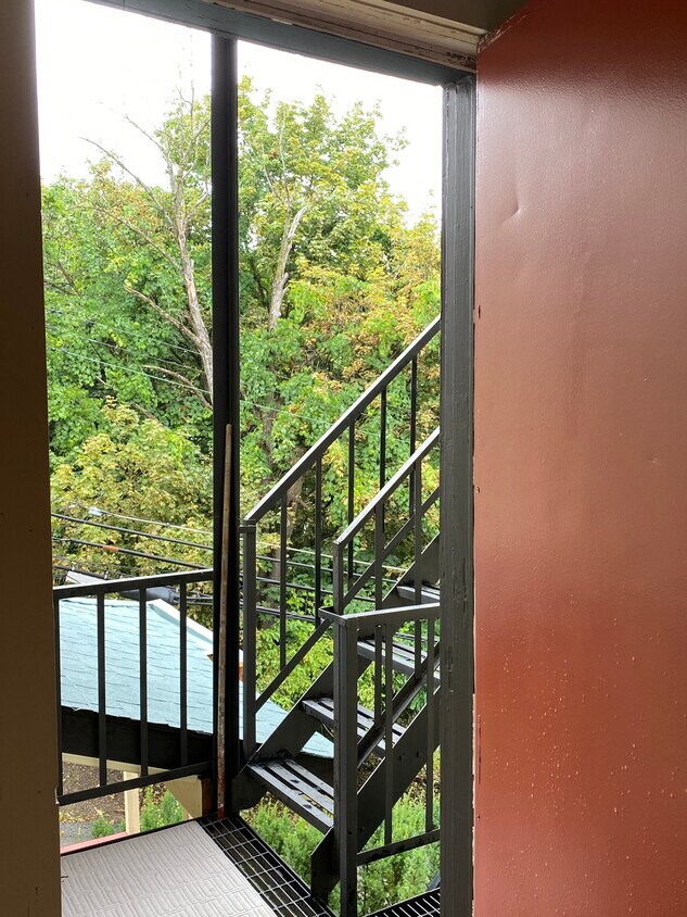 Foto del edificio - 1701 Brownsville Rd