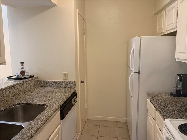 Foto del edificio - 10075 Westpark Dr