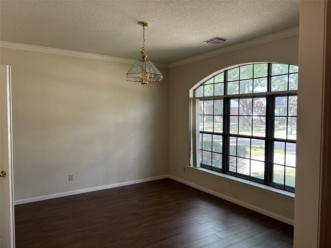 Building Photo - 12819 Reedwood Ridge Rd