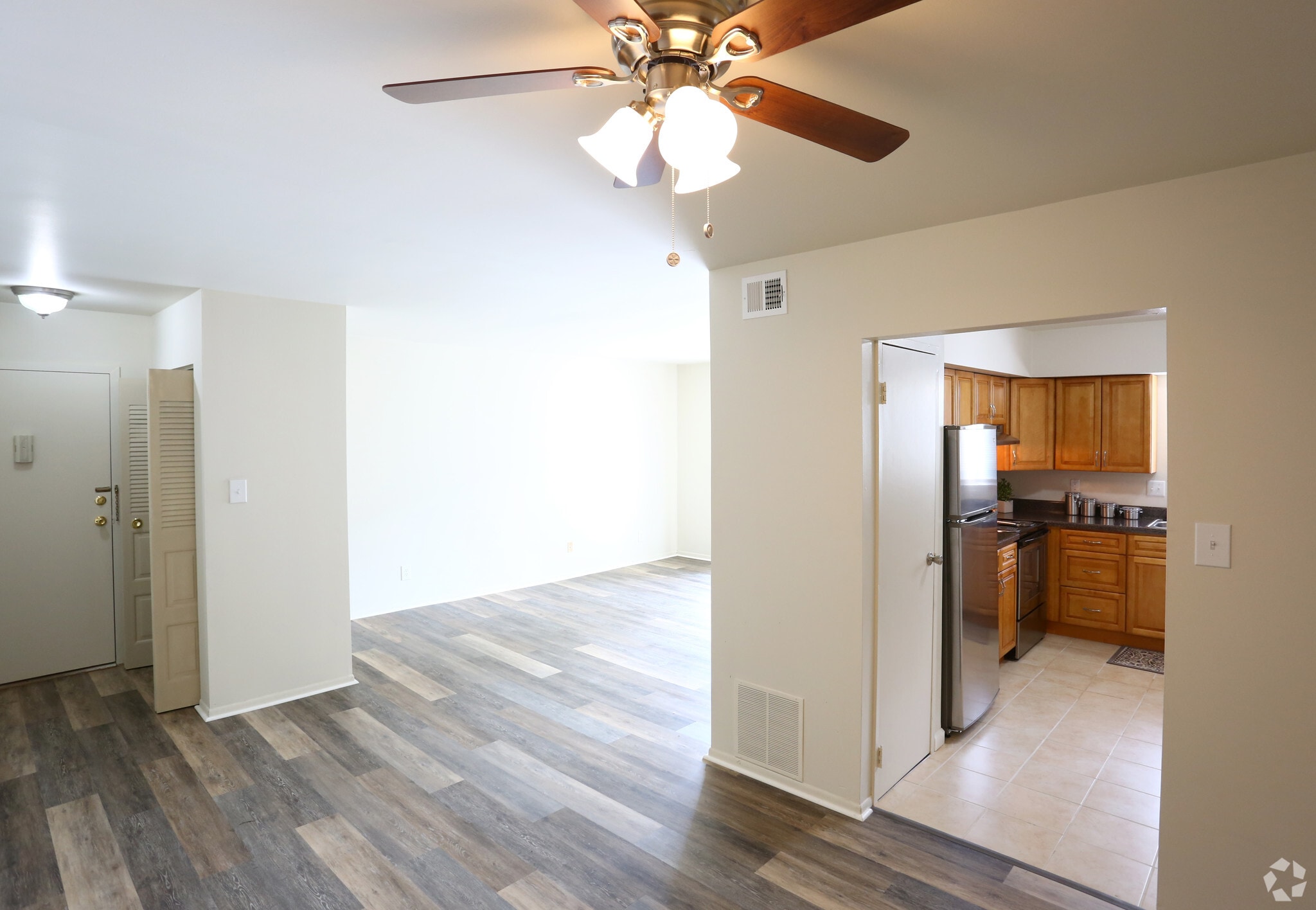 Orchard Hills Apartments photo 3