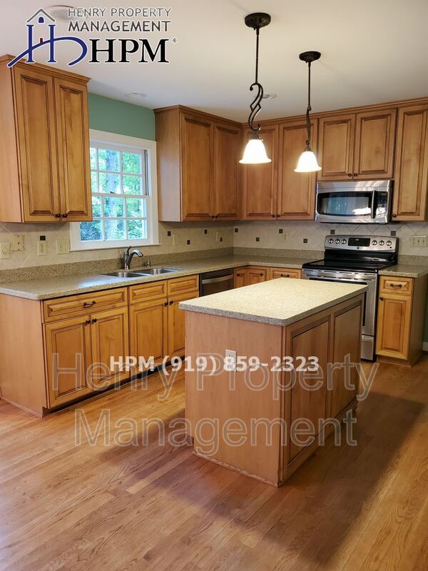 Building Photo - 205 Parkmeadow Dr