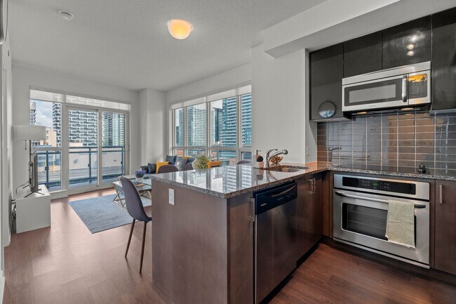 Photo du bâtiment - 89 Dunfield Ave