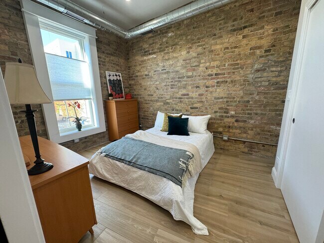 Foto del edificio - 601 Green Bay Rd