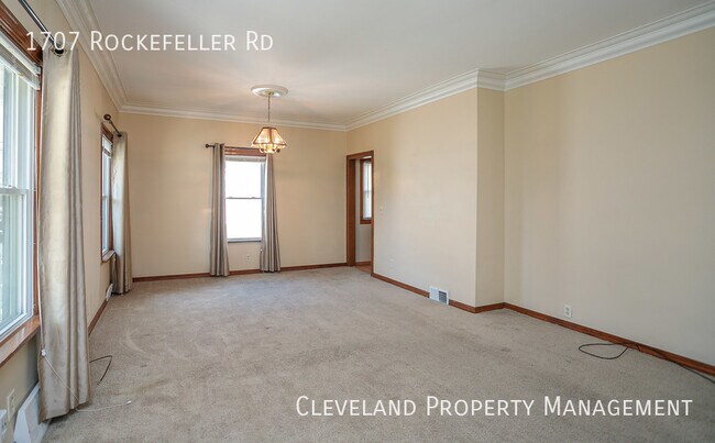 Foto del edificio - Stunning Wickliffe Home!