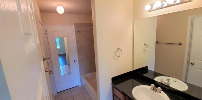 Building Photo - 1408 Bergin Ct