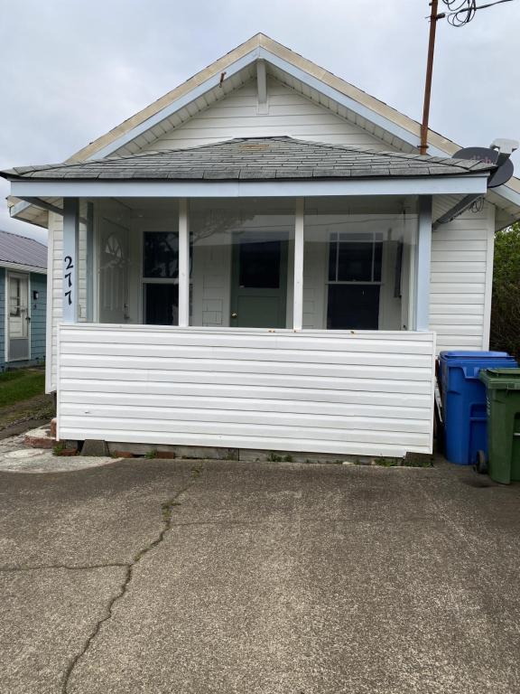 Foto del edificio - 277 W 1st St