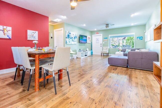 Foto del edificio - 212 SW 2nd Pl