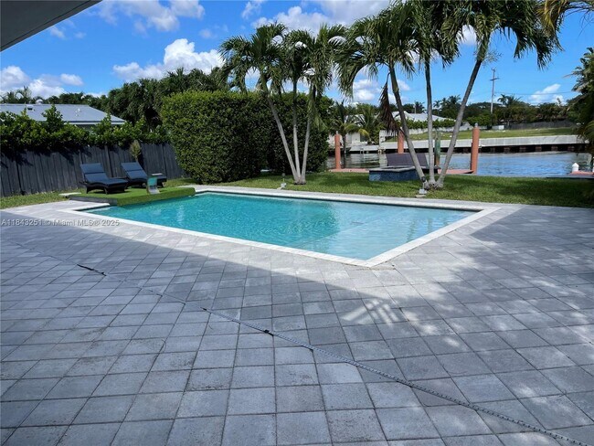 Foto del edificio - 2067 NE 121st Rd