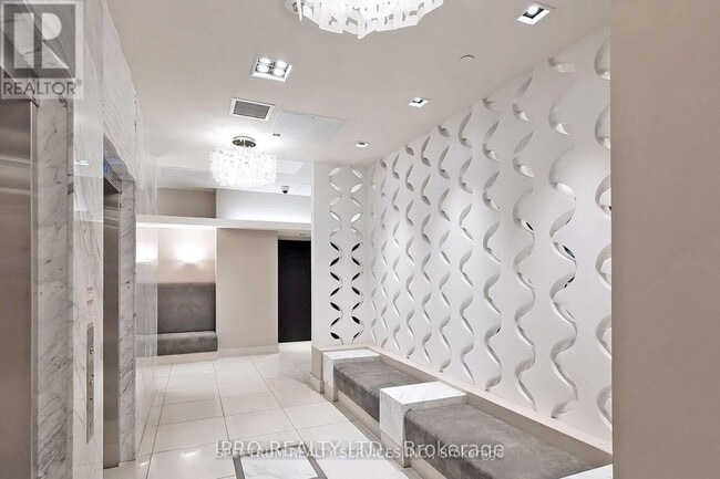 Photo du bâtiment - 9618-9618 Yonge St