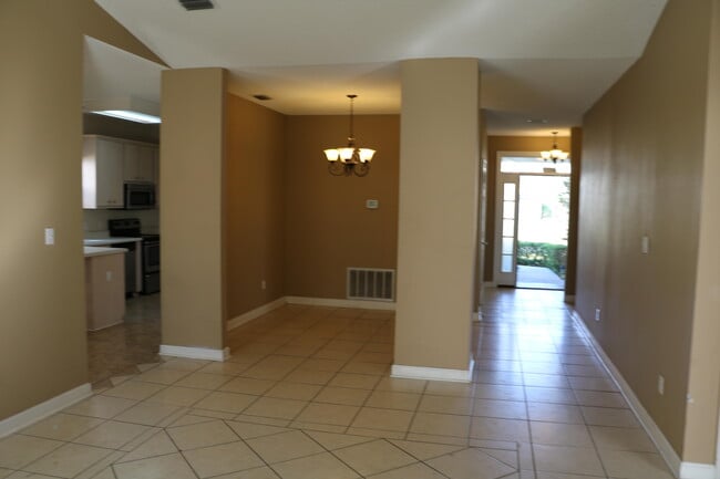 Building Photo - 9657 Leeward Way
