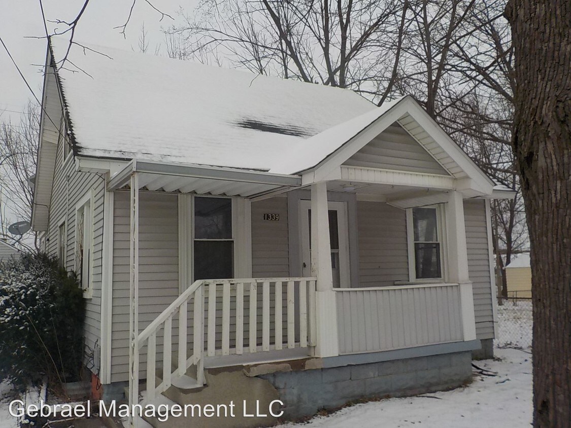 1339 Allen St, Burton, MI 48529 House for Rent in Burton, MI