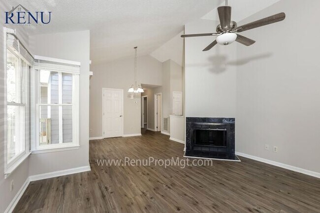 Building Photo - Available Now! **$0 APPLICATION FEE**
