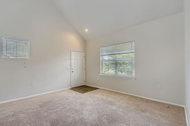 Building Photo - 16332 E Fremont Ave