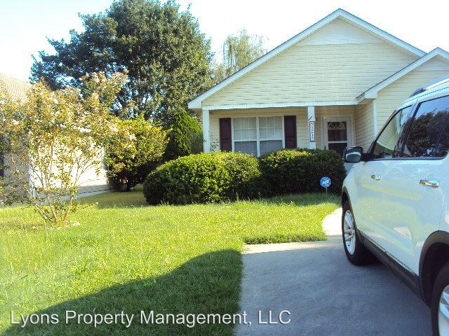 Primary Photo - 4212 Hamilton Cir