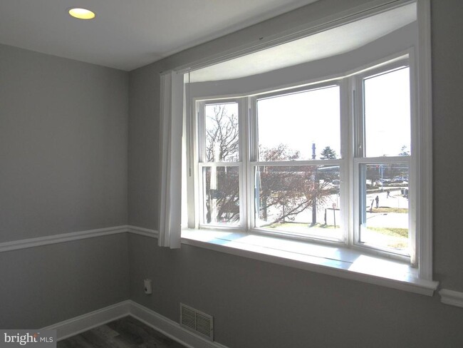 Building Photo - 5404 Addington Rd