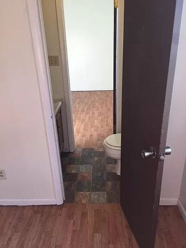 Foto del edificio - 441/443 Overhill Street