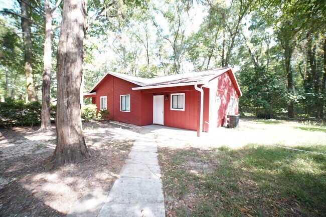 Foto del edificio - 2741 W Tharpe St