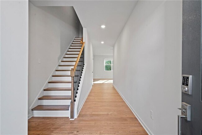 Foto del edificio - 785 Summerwood Ln