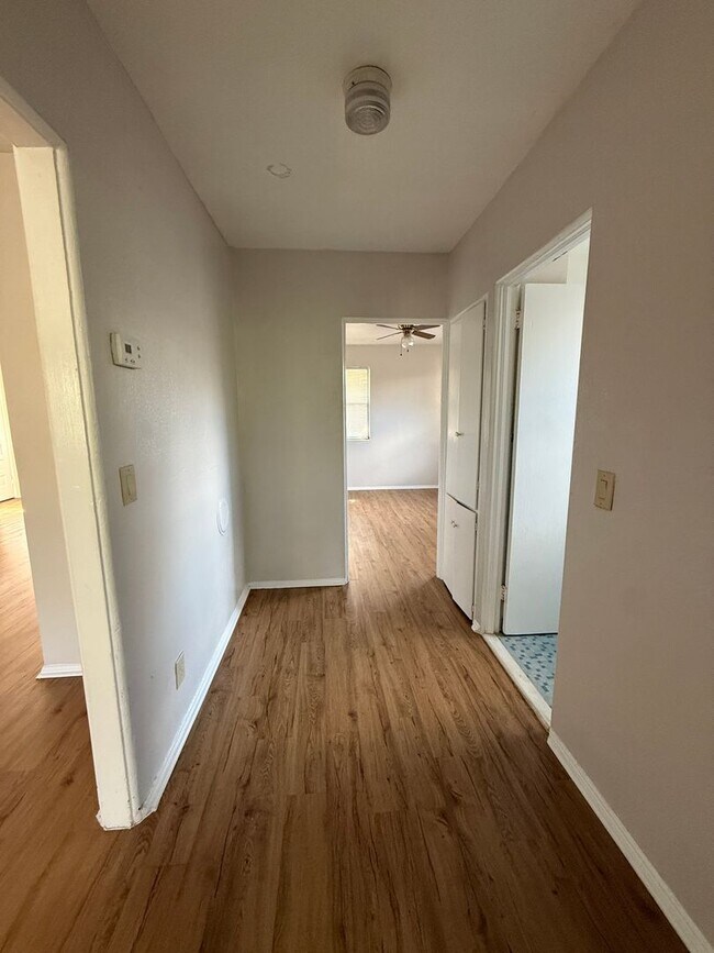 Foto del edificio - 3114 Belden Cir