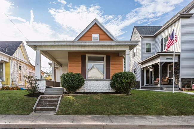 Photo - 1415 Locust St House