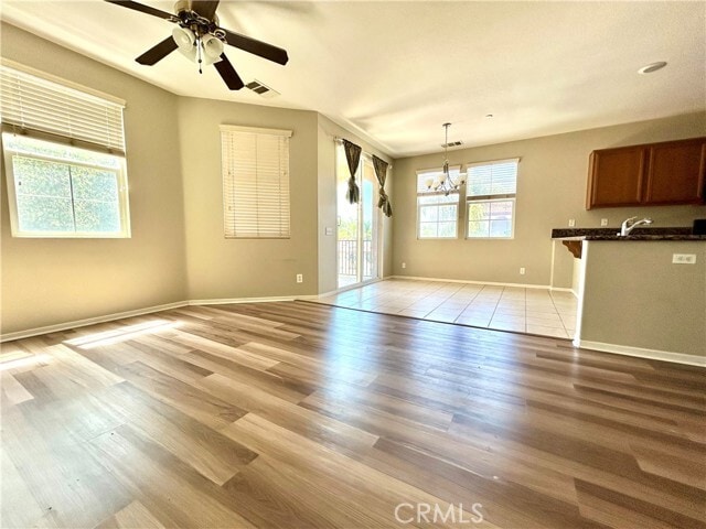 Foto del edificio - 3329 Wind Chime Ln