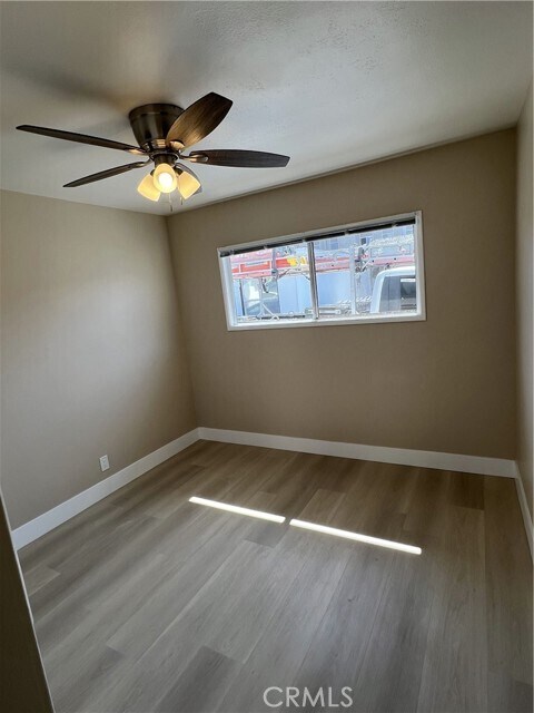 Foto del edificio - 9904 Belmont St