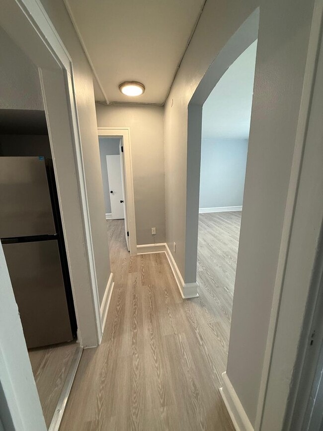 Interior Photo - Oak Woods Collingswood