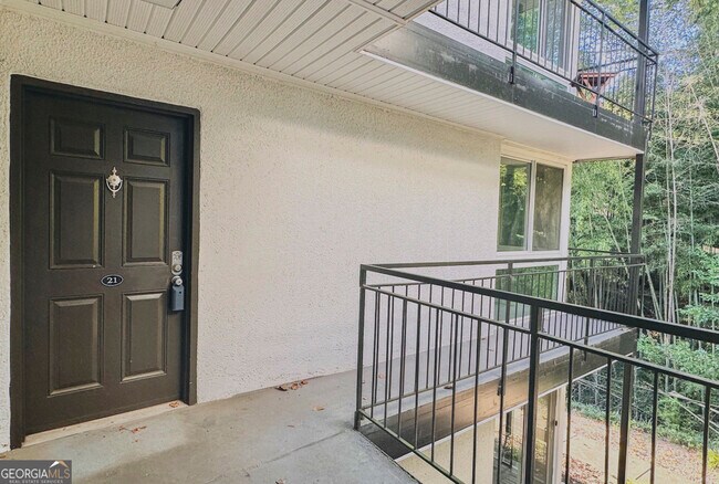 Building Photo - 1445 Monroe Dr NE