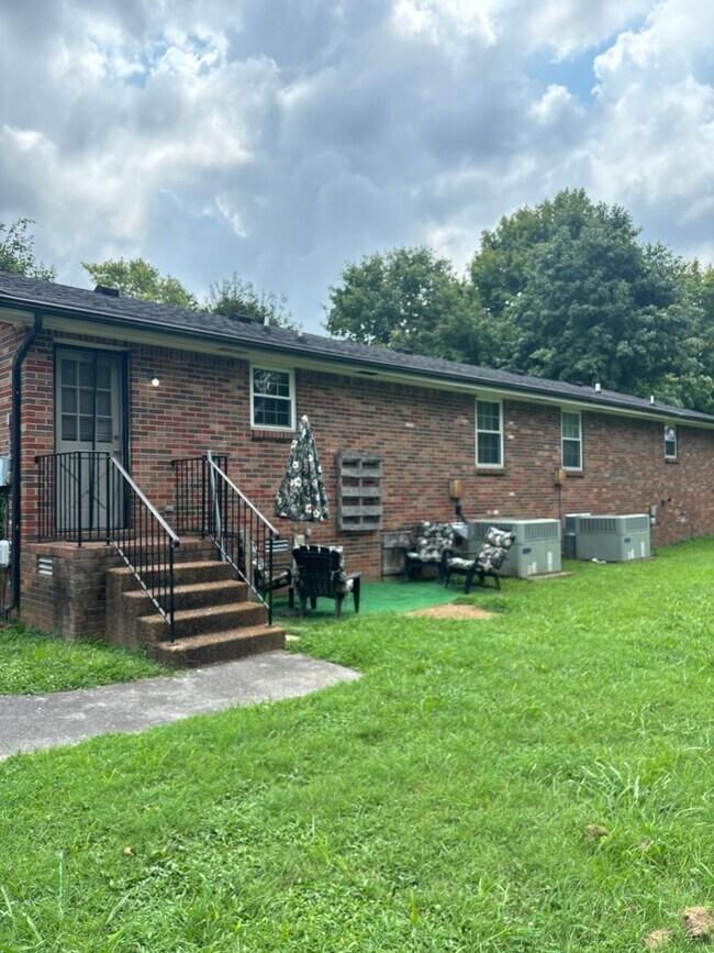 Foto del edificio - 1276-1278 Woodvale Dr.